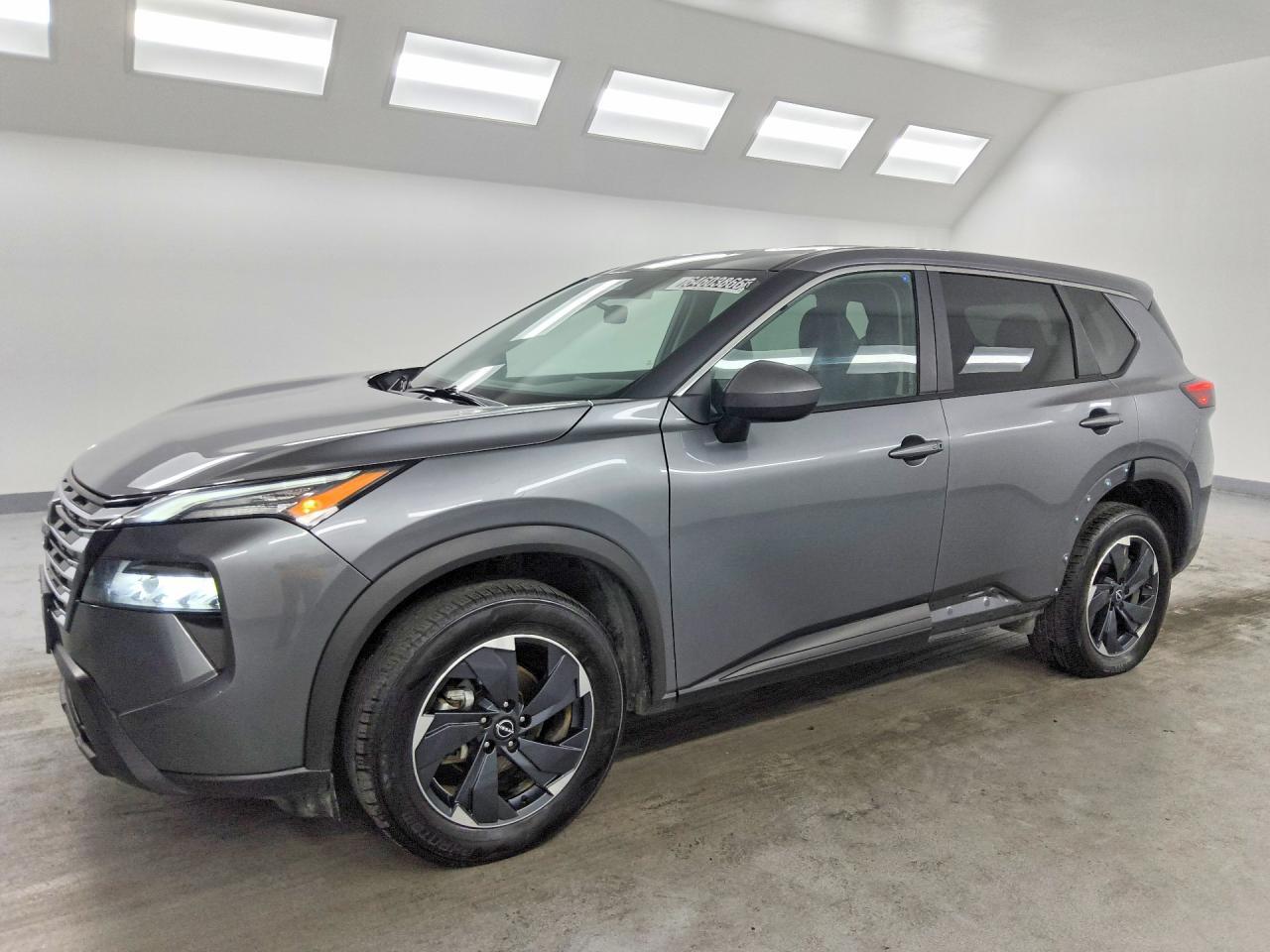 2025 Nissan Rogue, SV