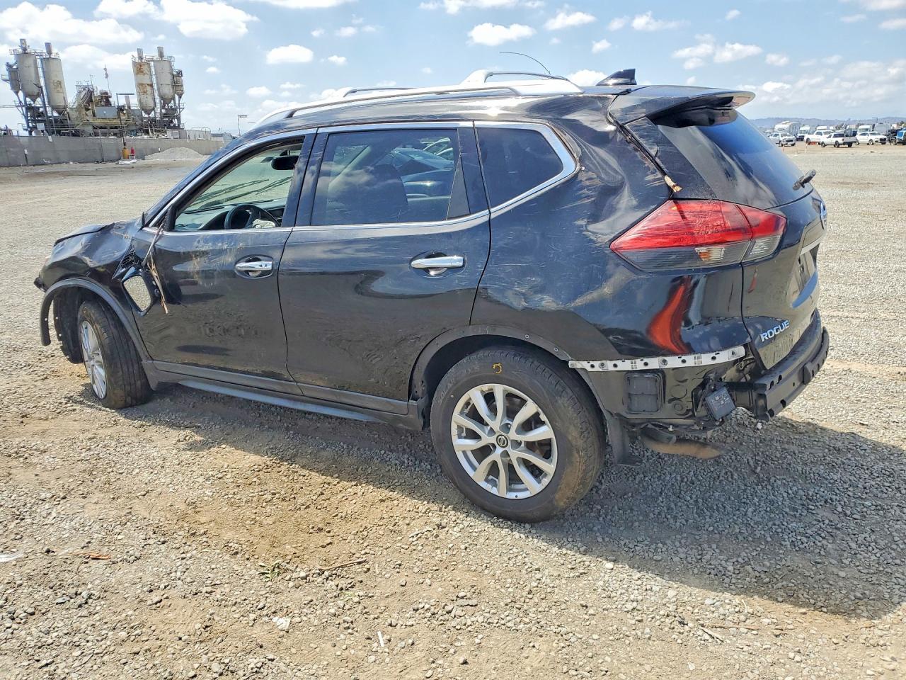 2017 Nissan Rogue, SV