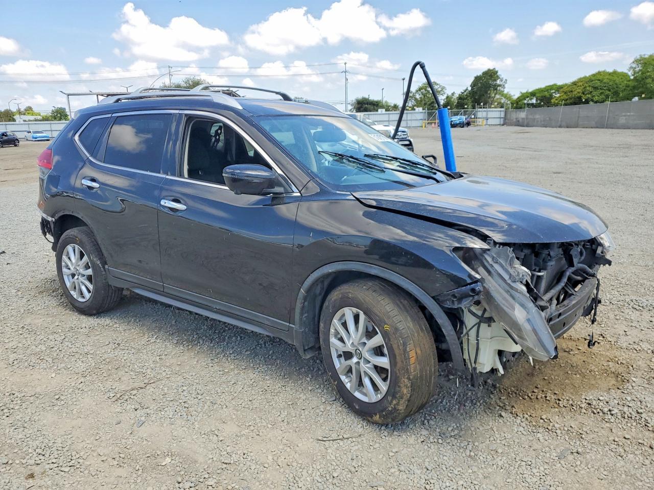 2017 Nissan Rogue, SV