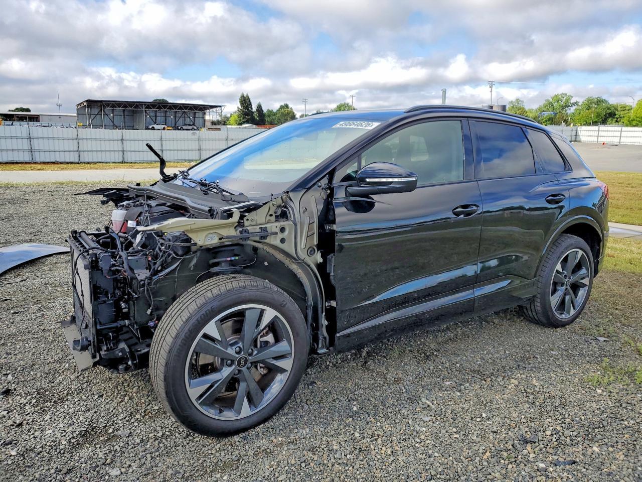 2024 Audi Q4, Premium
