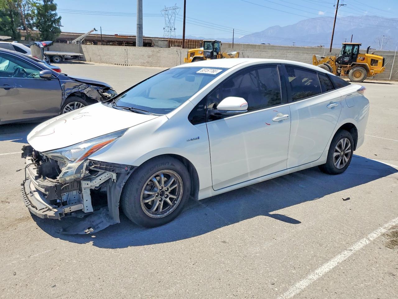 2018 Toyota Prius, Two