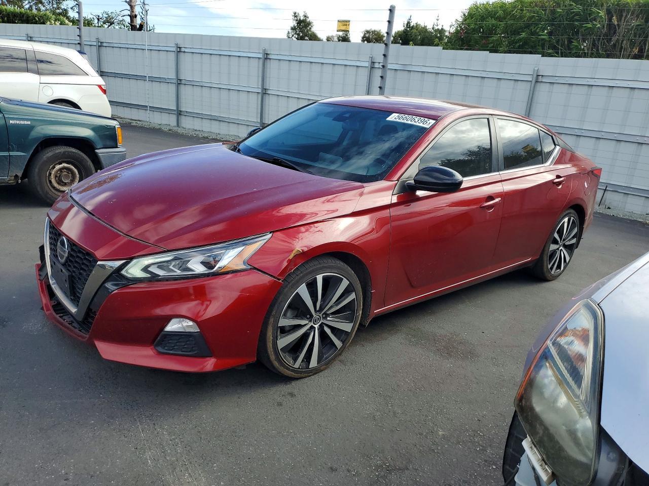 2020 Nissan Altima, SR