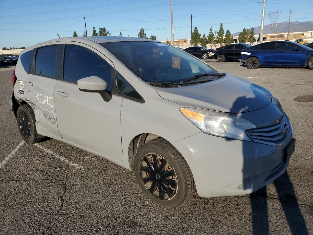 2016 Nissan Versa, SV