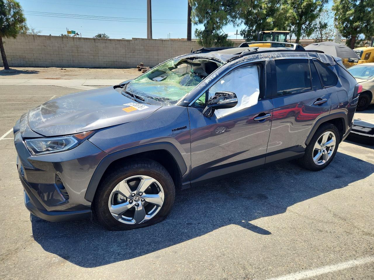 2021 Toyota RAV4, Xle Premium