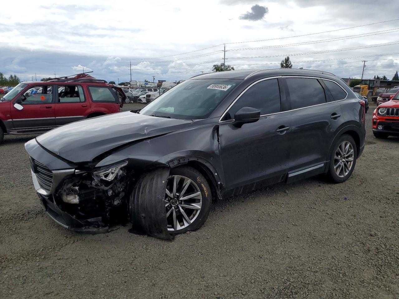 2016 Mazda CX-9, Signature