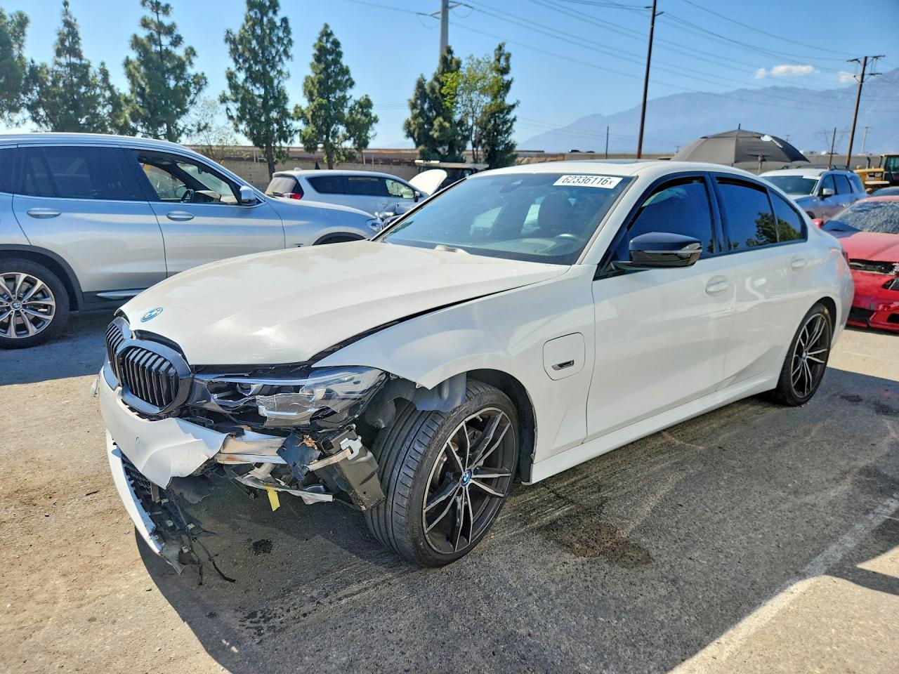 2022 BMW 3 Series, 330E