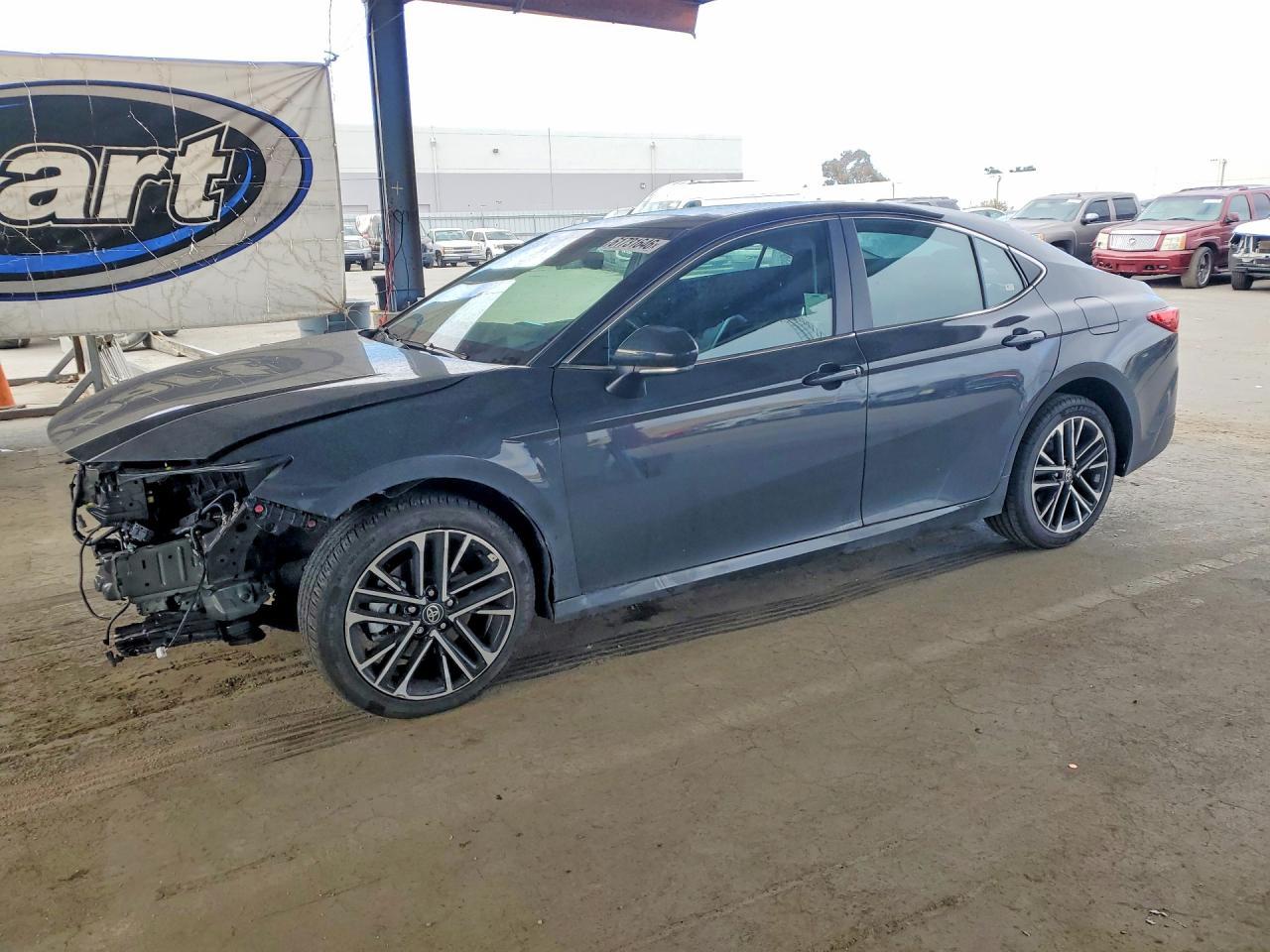 2025 Toyota Camry, Xle