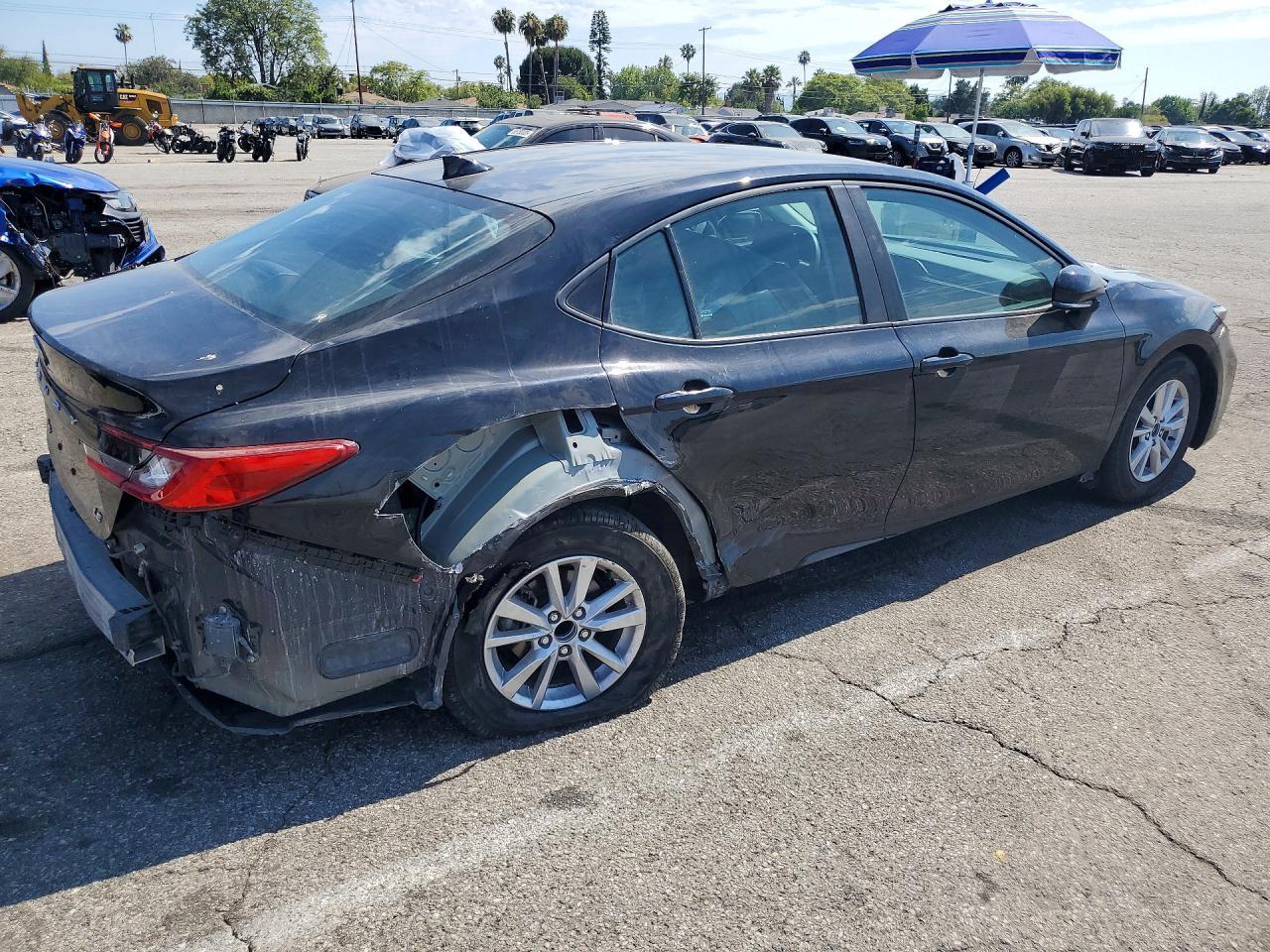 2025 Toyota Camry, LE
