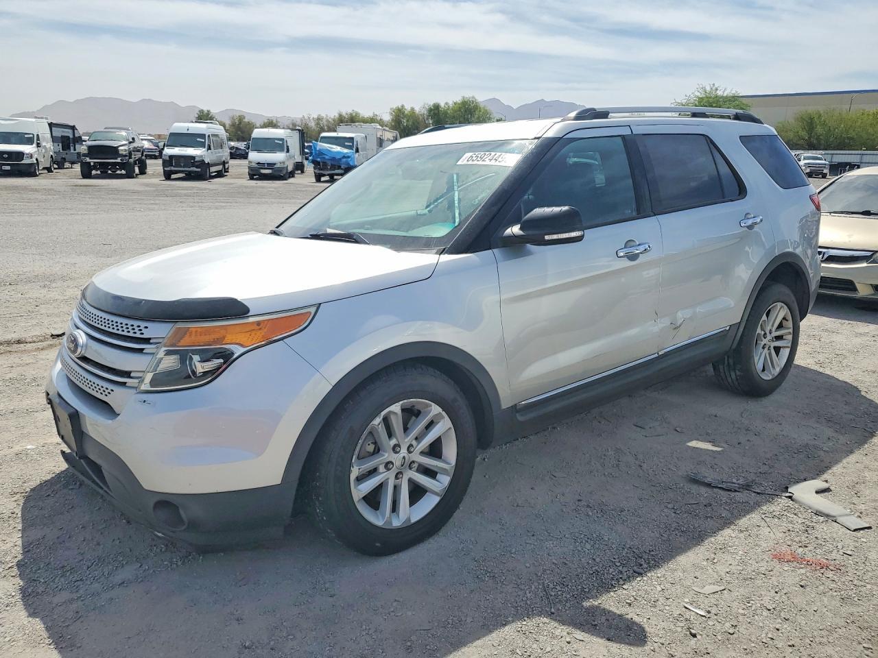 2015 Ford Explorer, Xlt