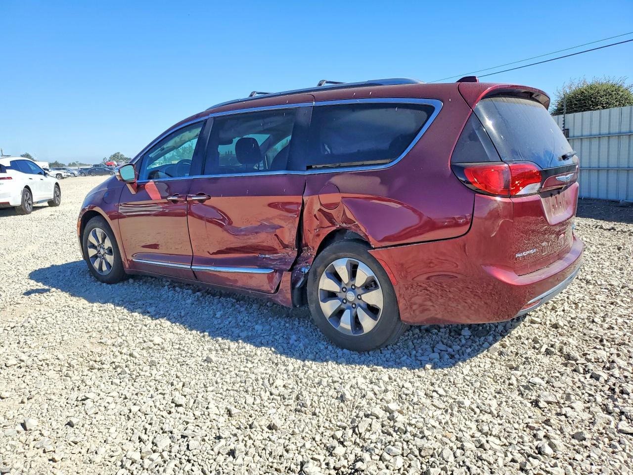 2018 Chrysler Pacifica, Hybri...