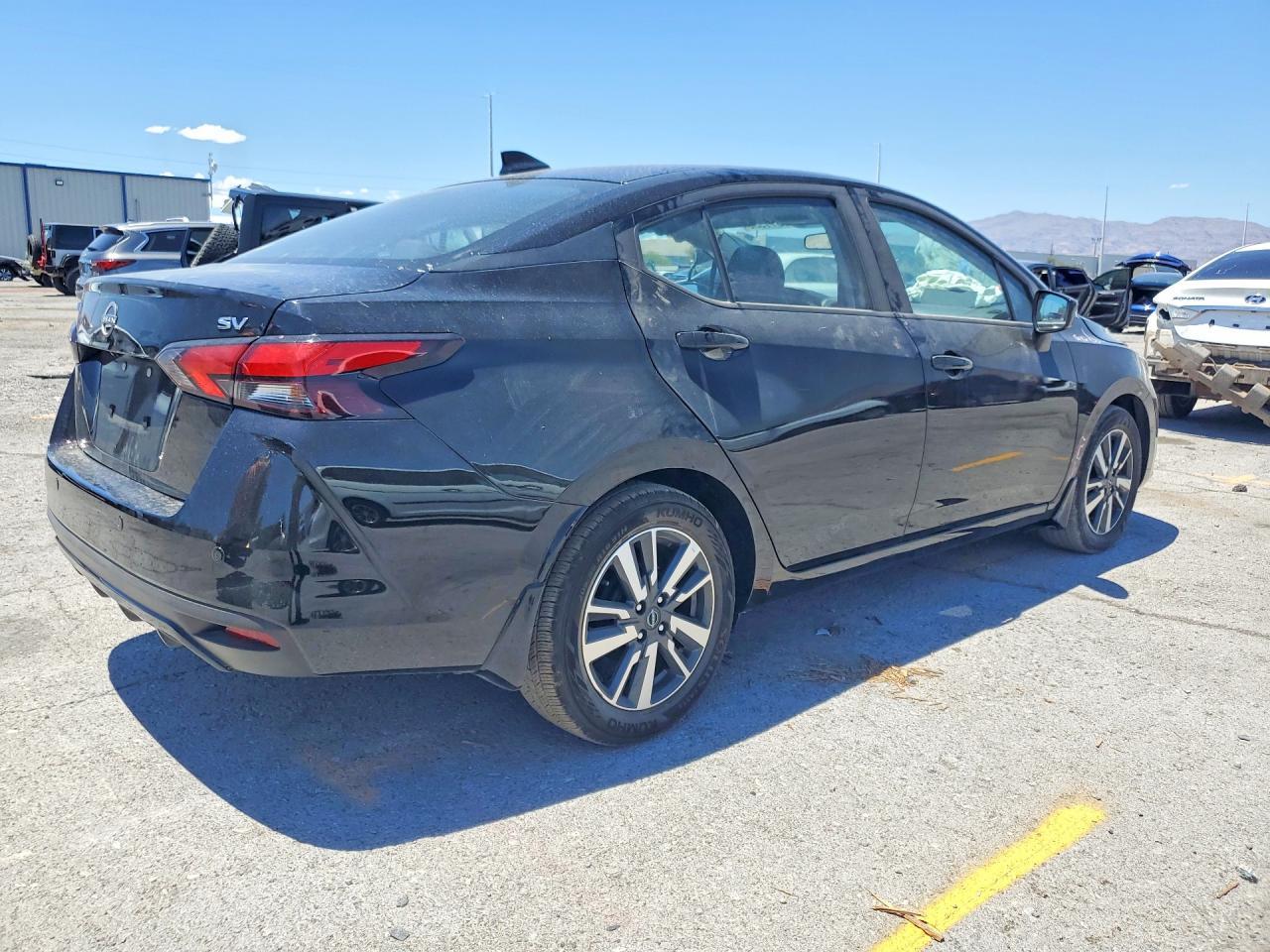 2024 Nissan Versa, SV