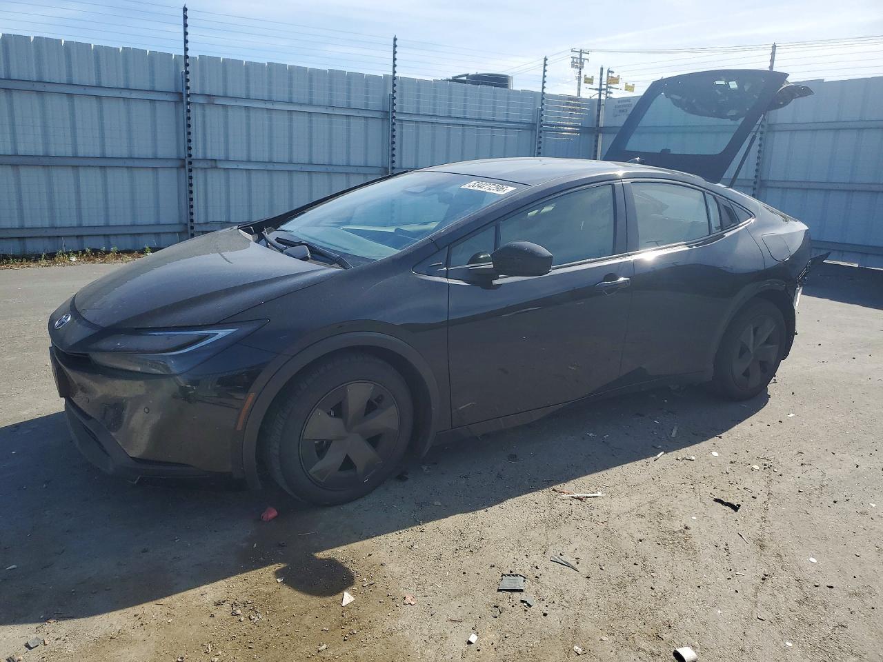 2024 Toyota Prius, LE