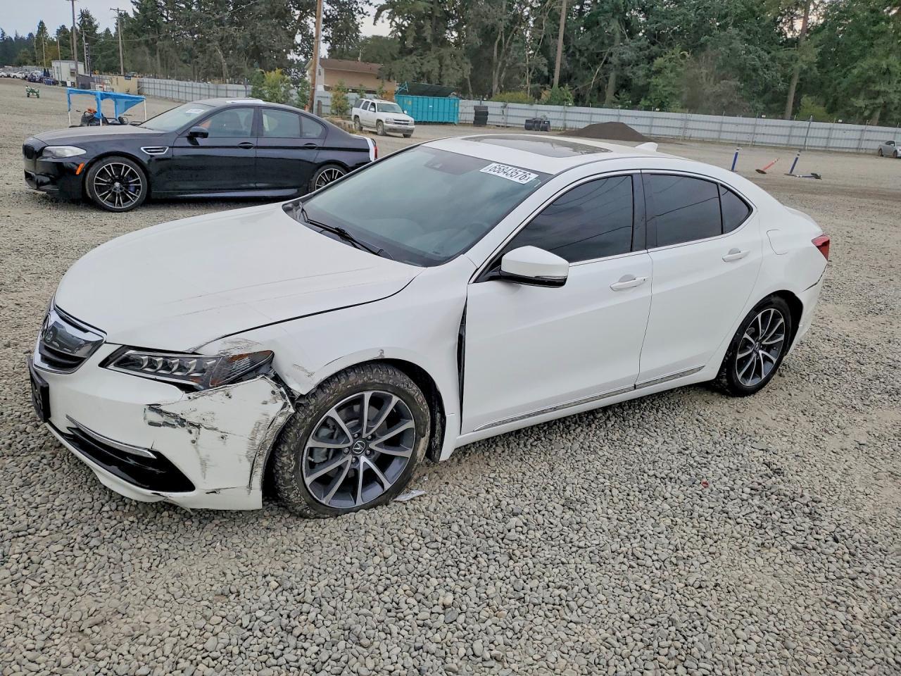 2015 Acura TLX, Tech