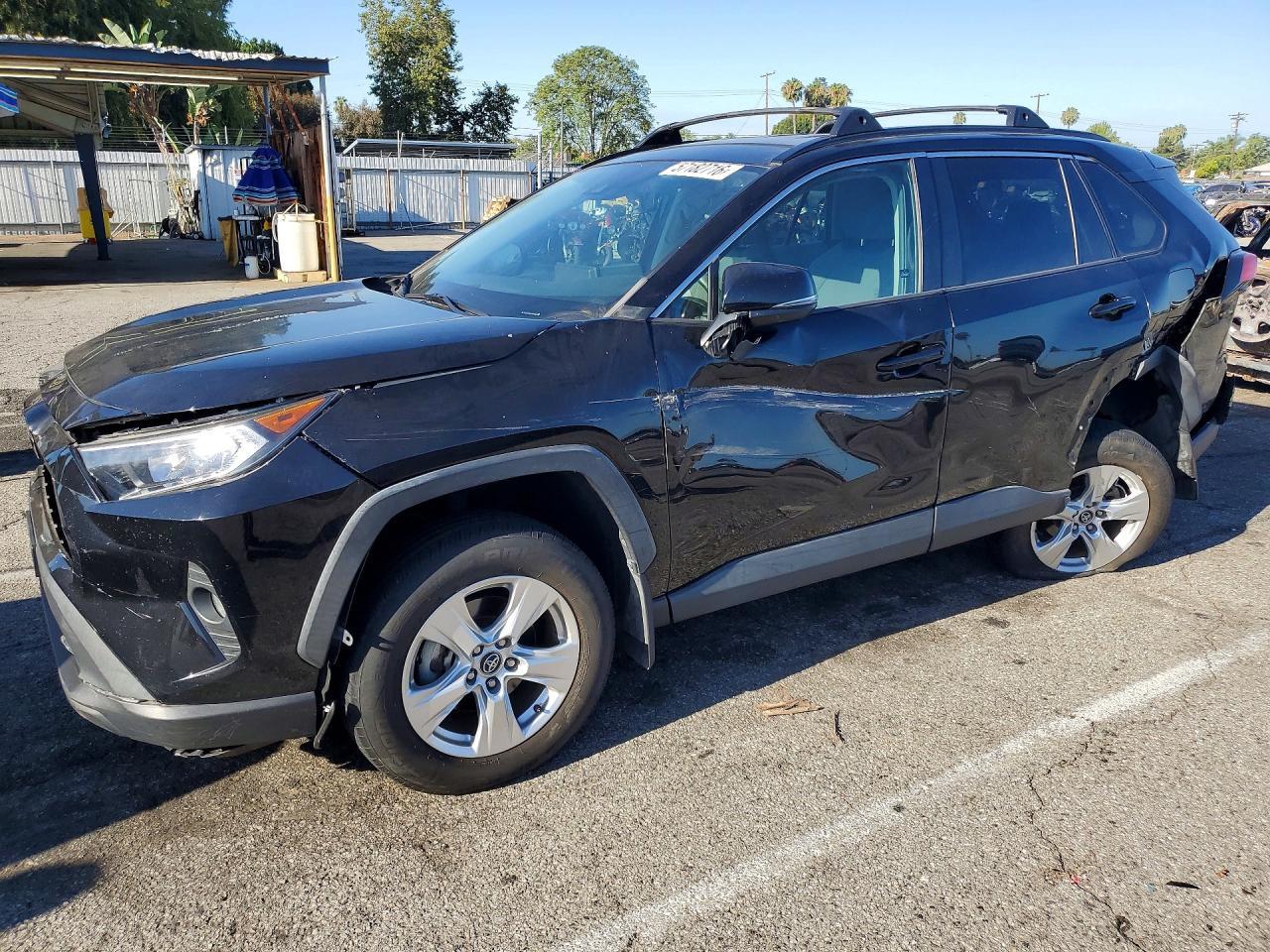 2020 Toyota RAV4, Xle