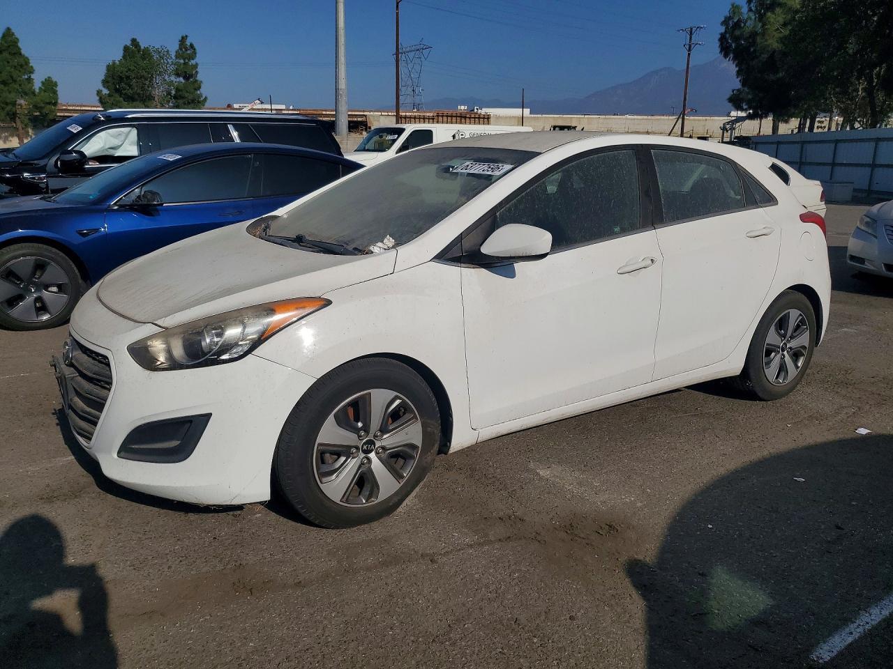 2017 Hyundai Elantra, Base