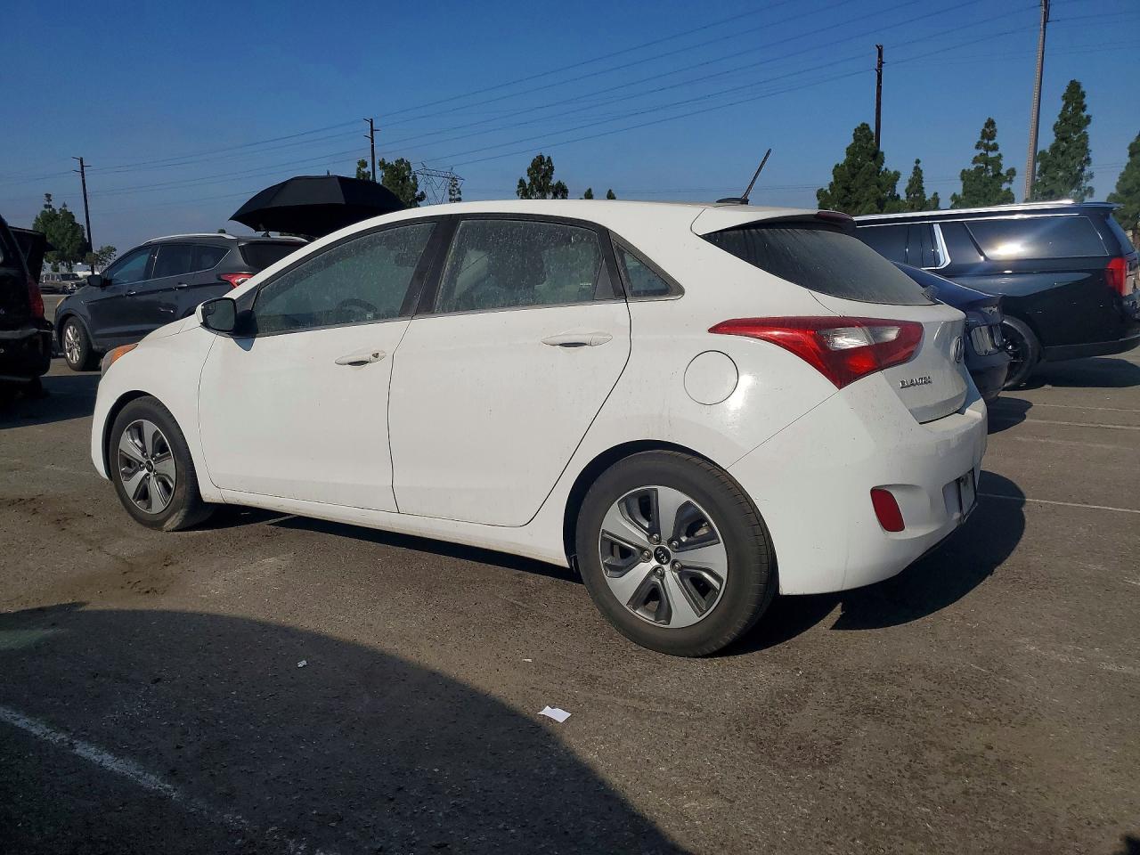 2017 Hyundai Elantra, Base