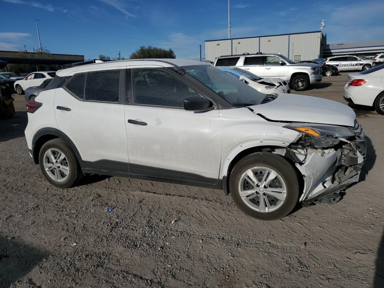 2024 Nissan Kicks, S