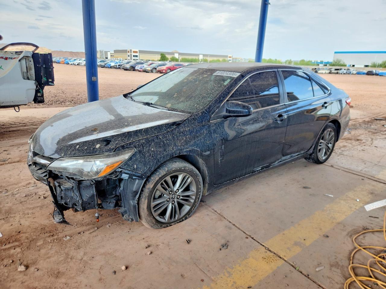 2016 Toyota Camry, SE