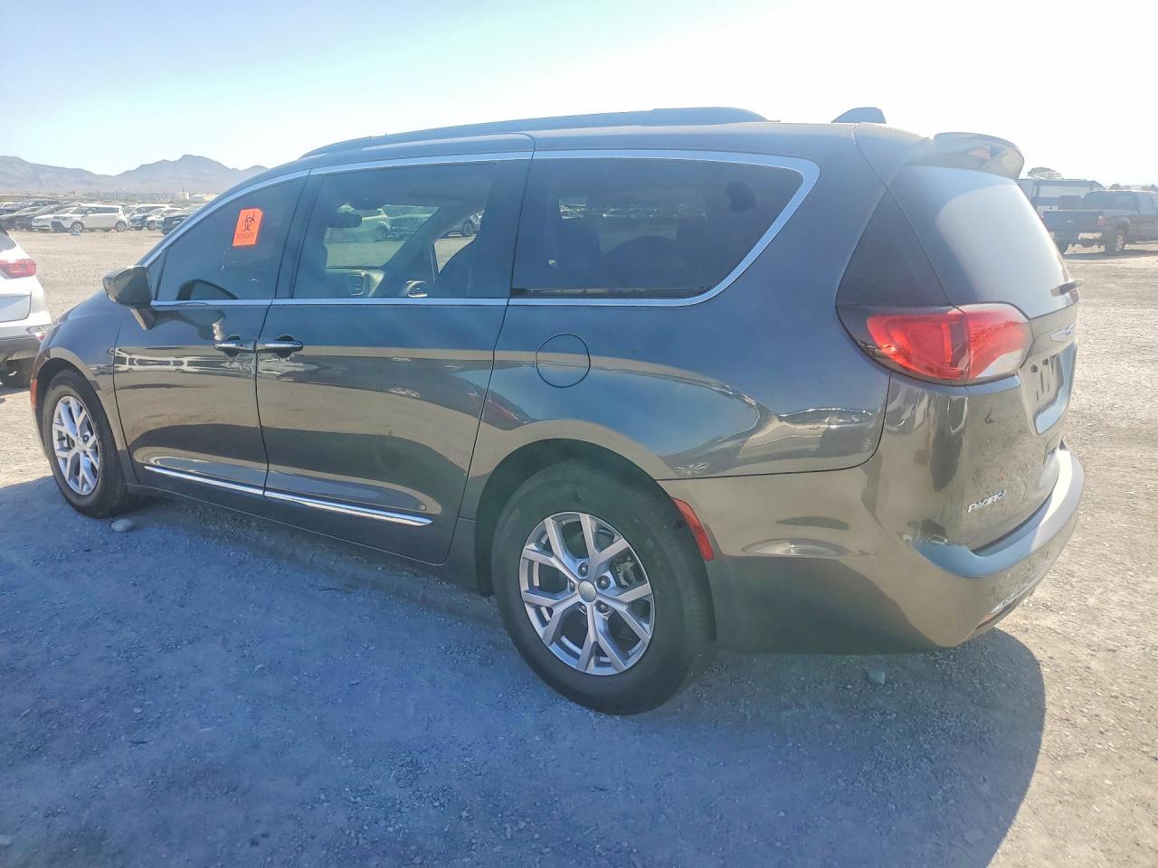 2017 Chrysler Pacifica, Touri...