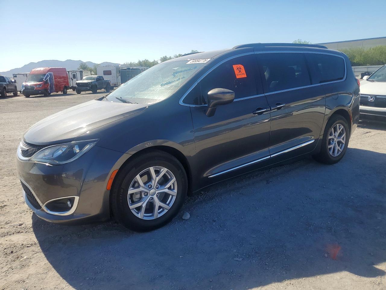 2017 Chrysler Pacifica, Touri...