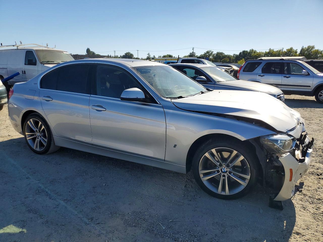 2017 BMW 3 Series, 330E