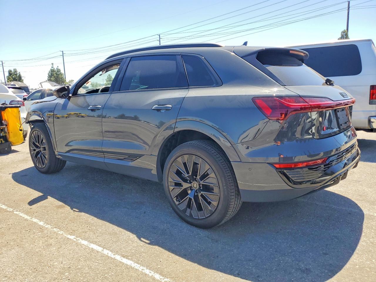 2024 Audi Q8, Prestige