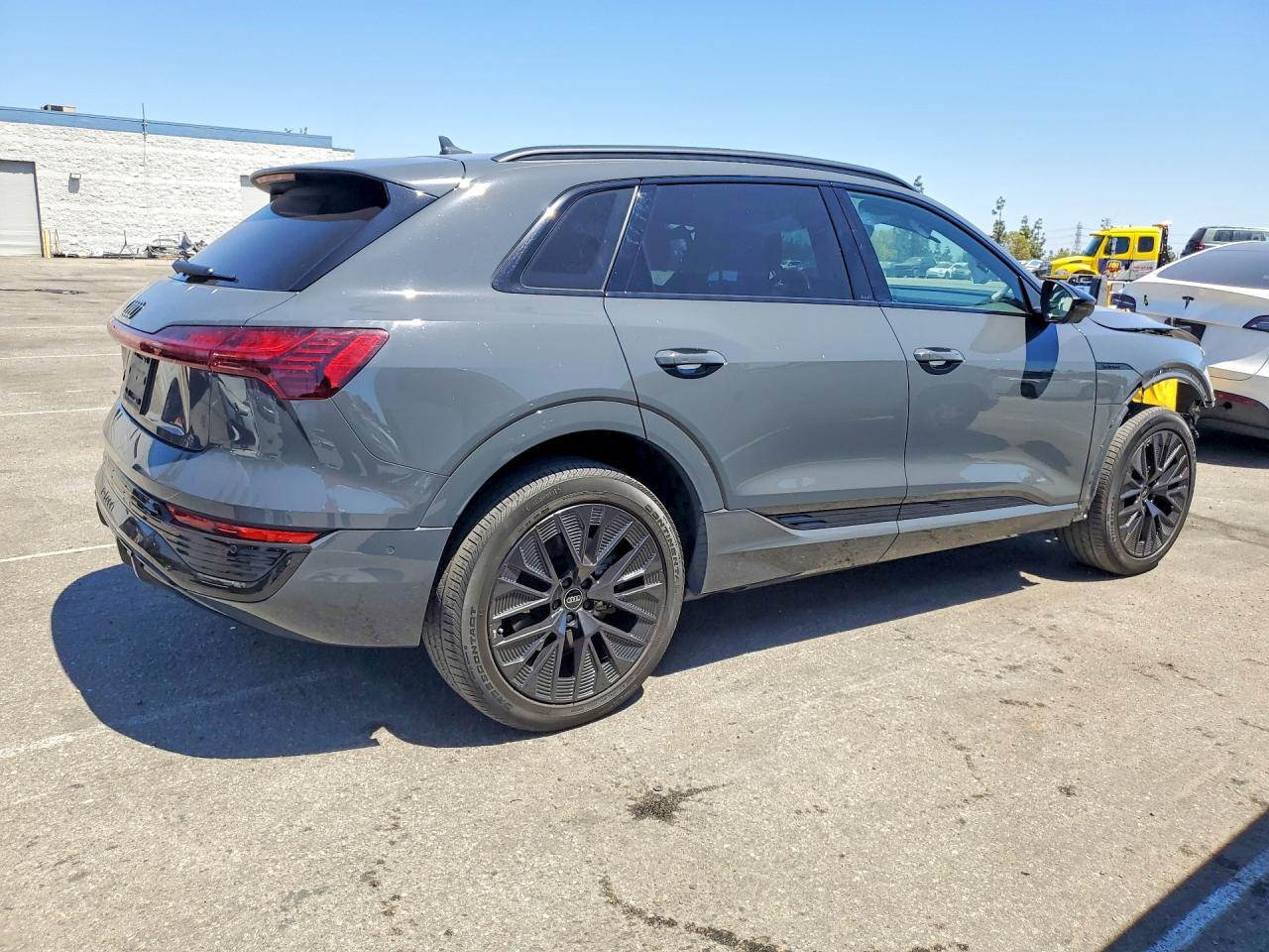 2024 Audi Q8, Prestige