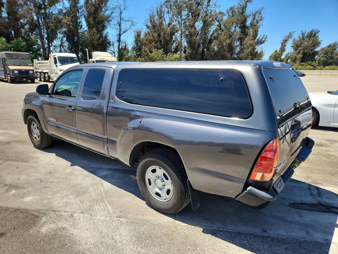 2015 Toyota Tacoma, Base