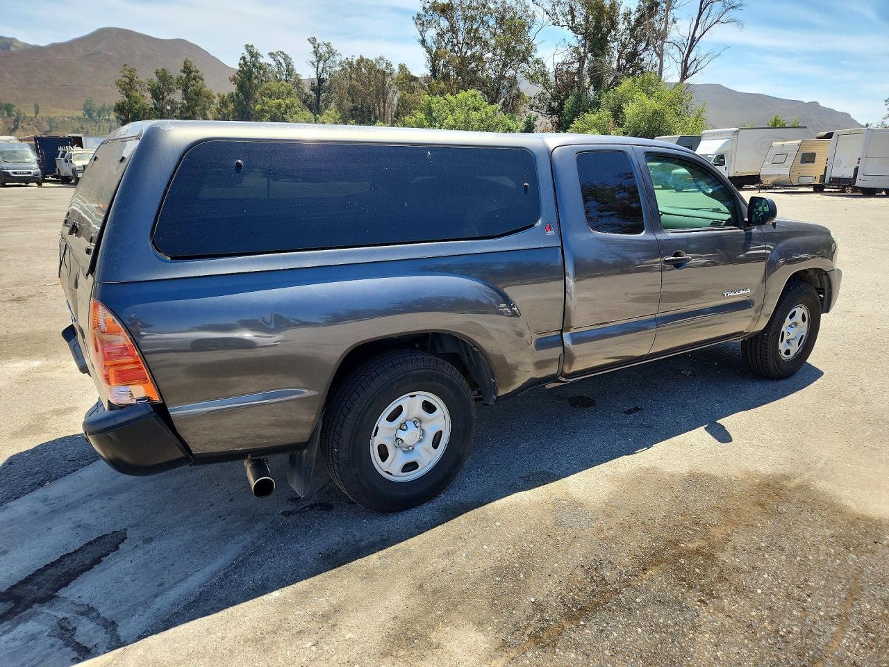 2015 Toyota Tacoma, Base