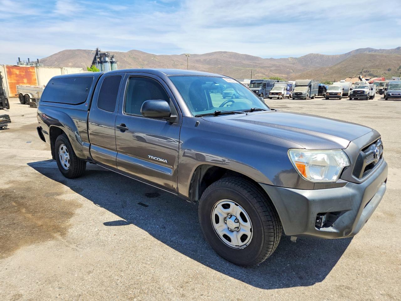 2015 Toyota Tacoma, Base