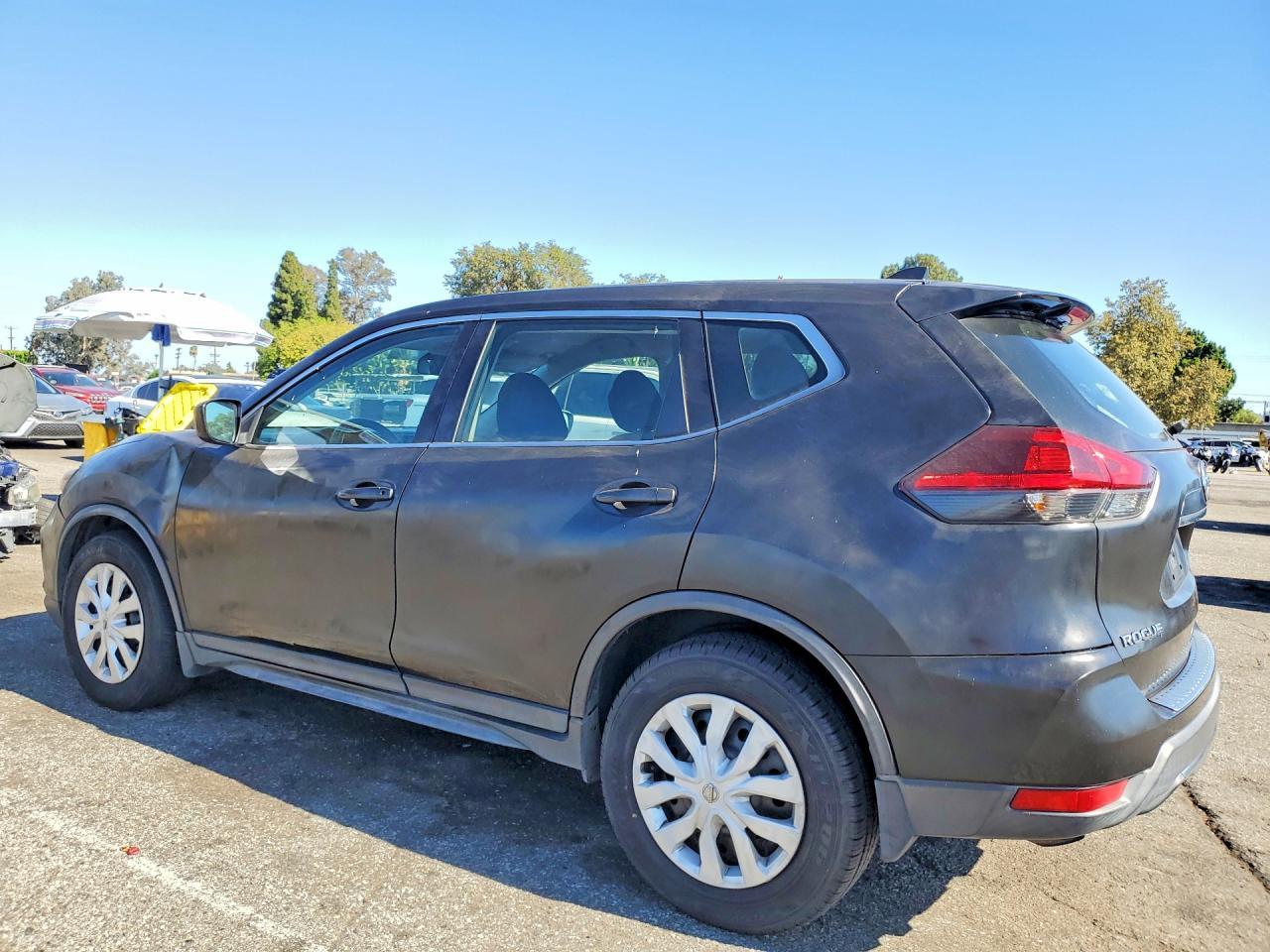 2019 Nissan Rogue, S