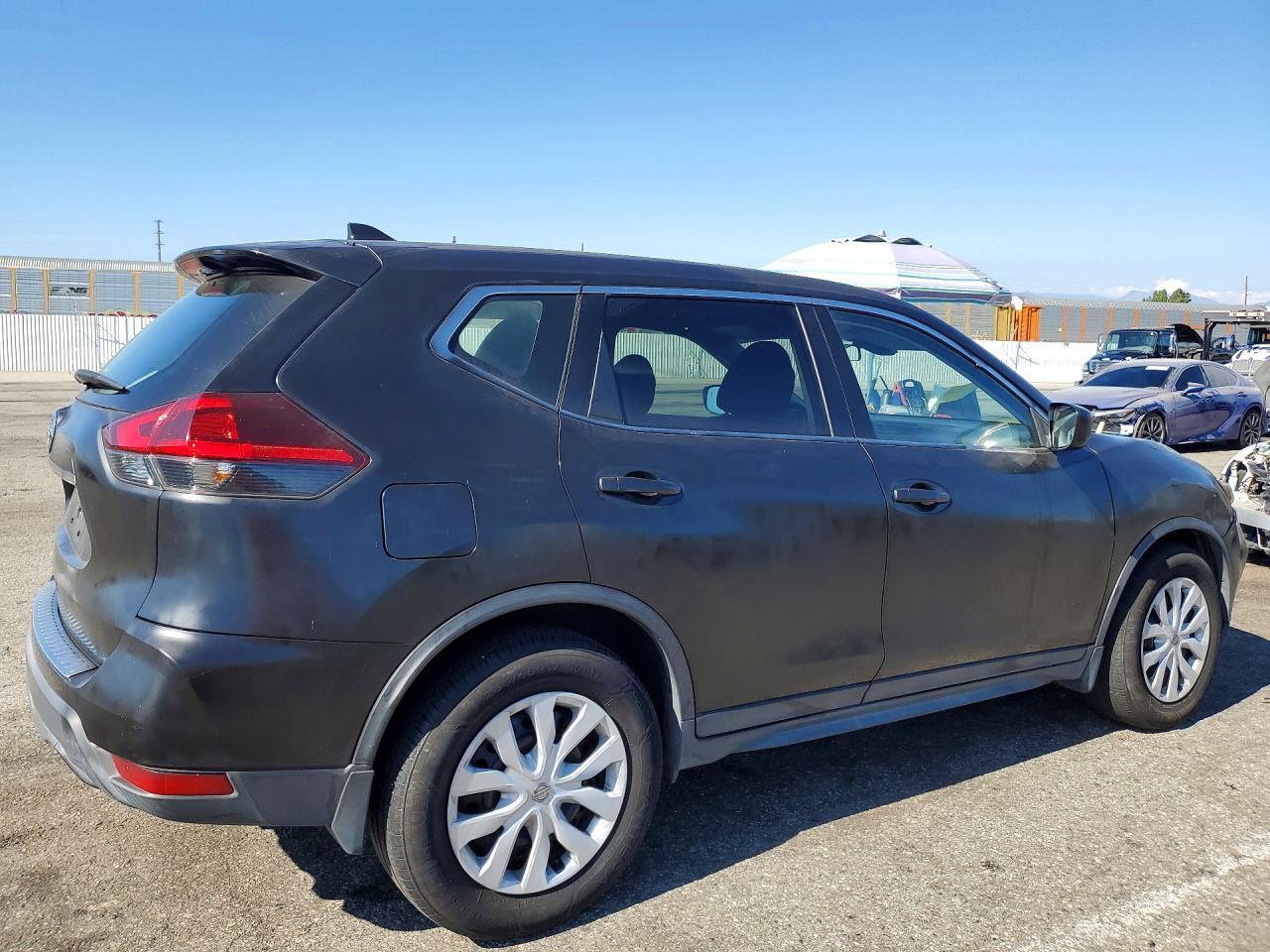 2019 Nissan Rogue, S