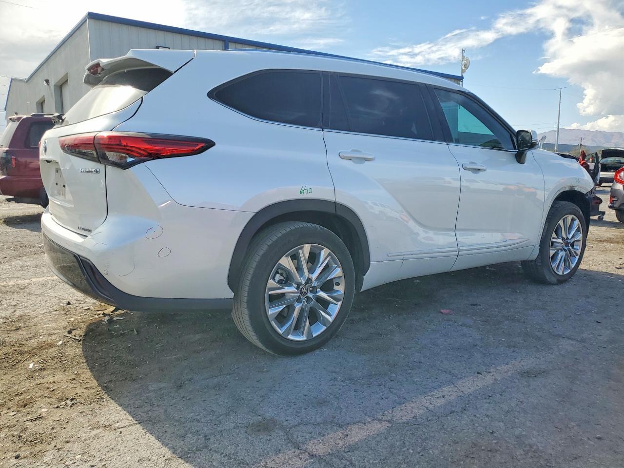 2023 Toyota Highlander, Limited