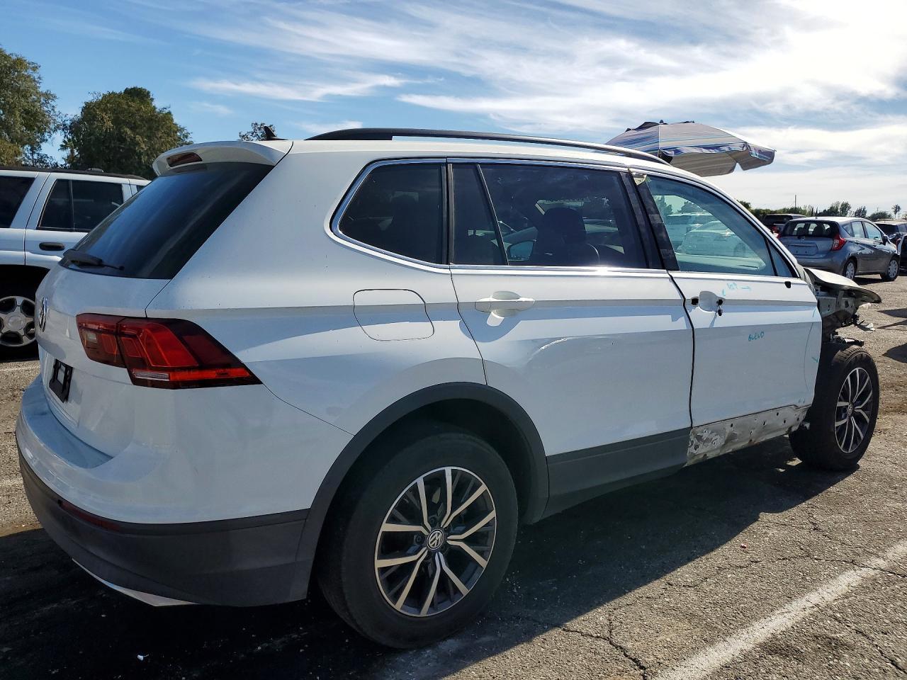 2019 Volkswagen Tiguan, SE