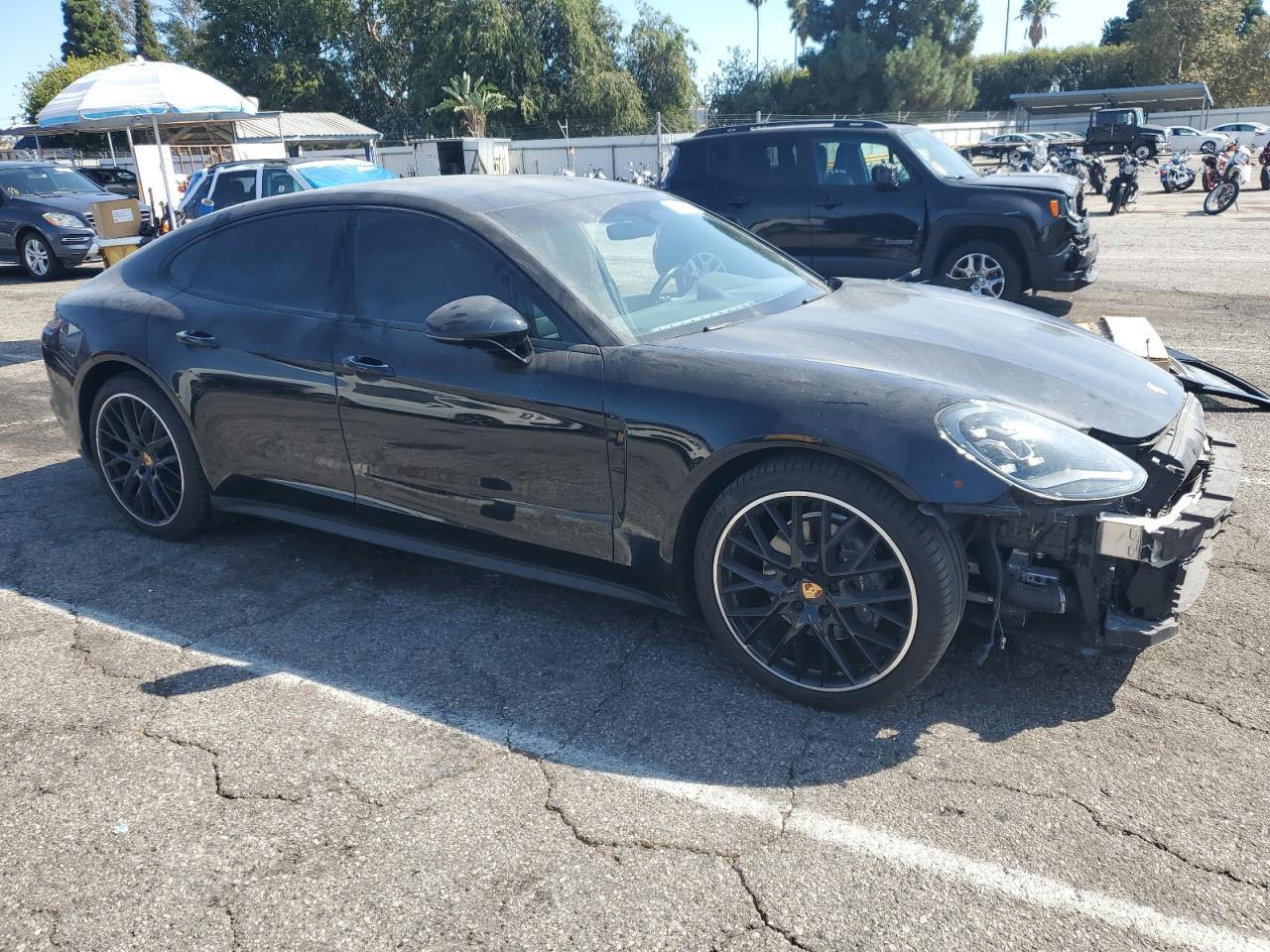 2020 Porsche Panamera, Base