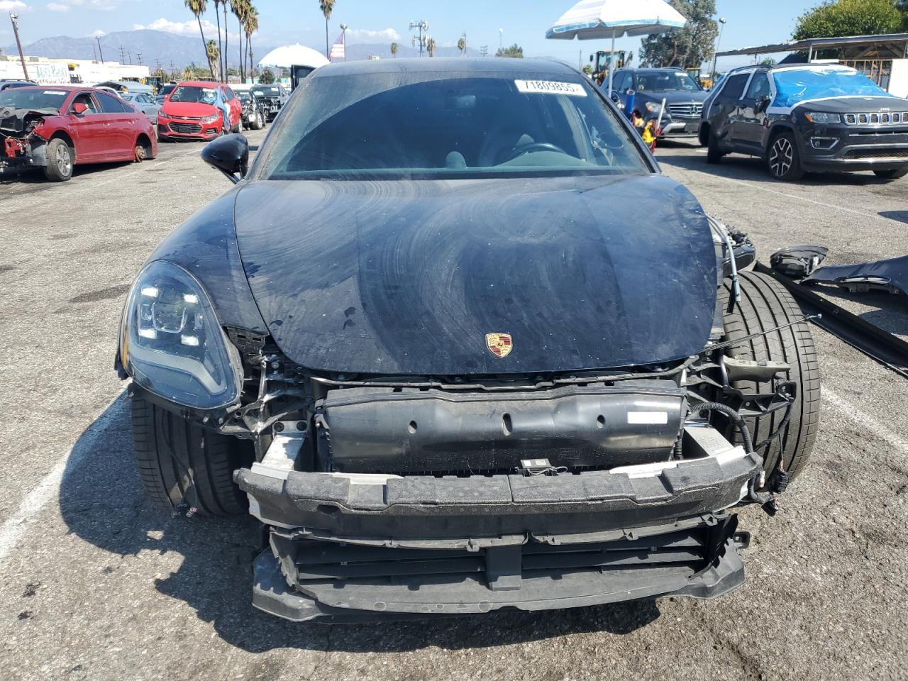 2020 Porsche Panamera, Base