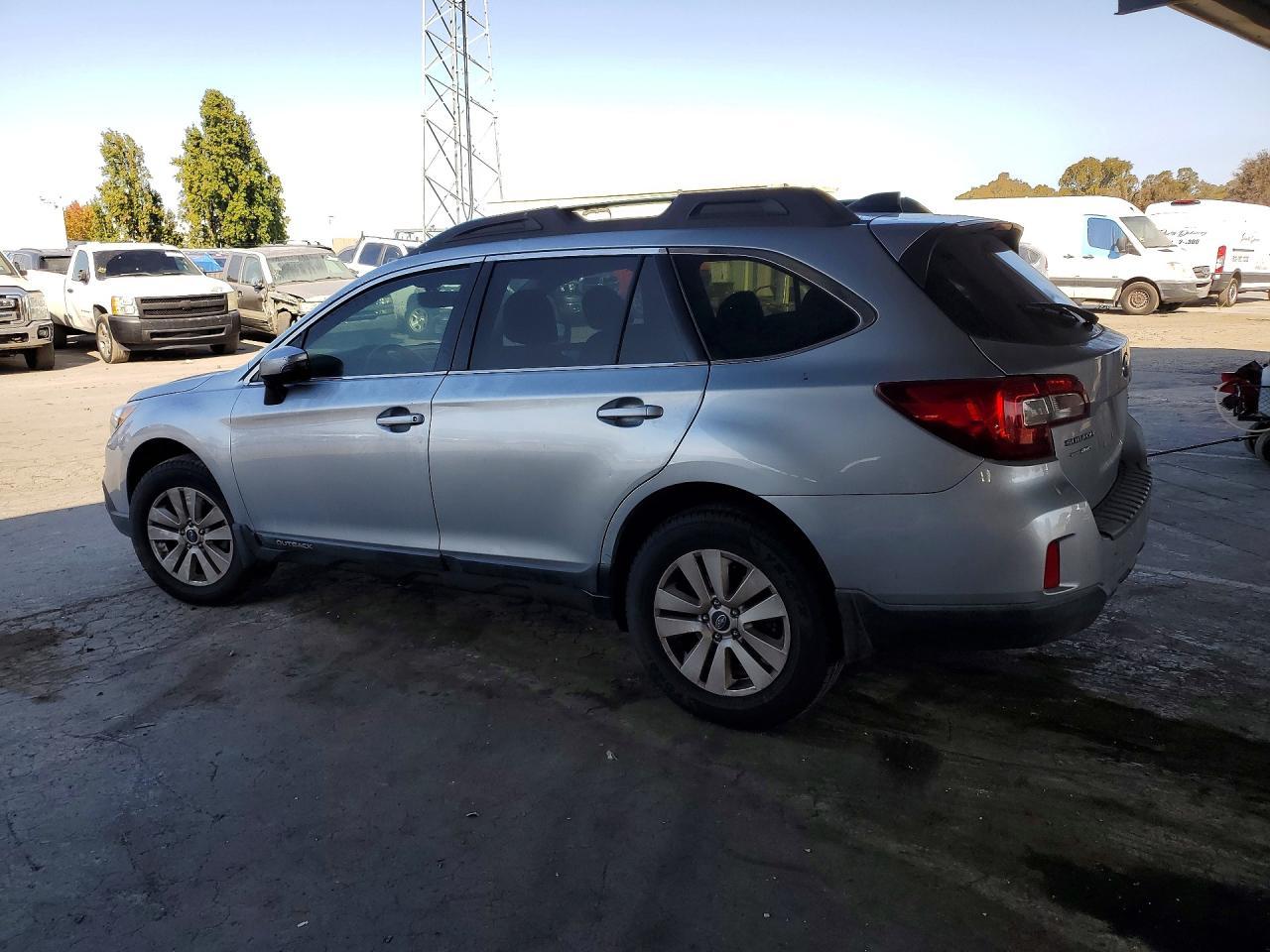 2017 Subaru Outback, 2.5I Pre...