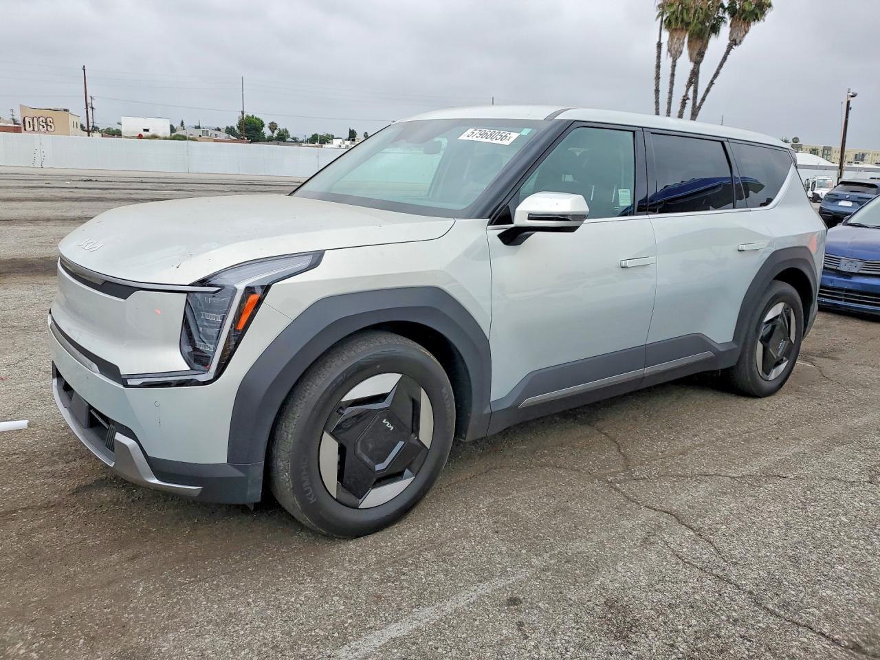 2024 KIA EV9, Light