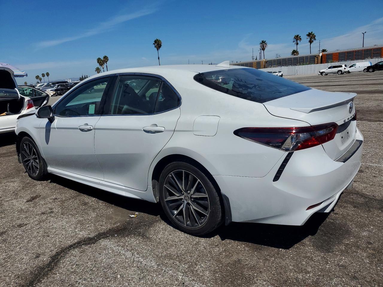 2023 Toyota Camry, SE