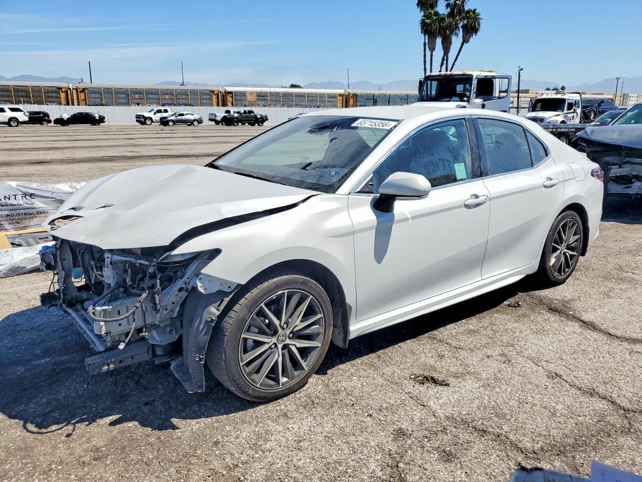2023 Toyota Camry, SE