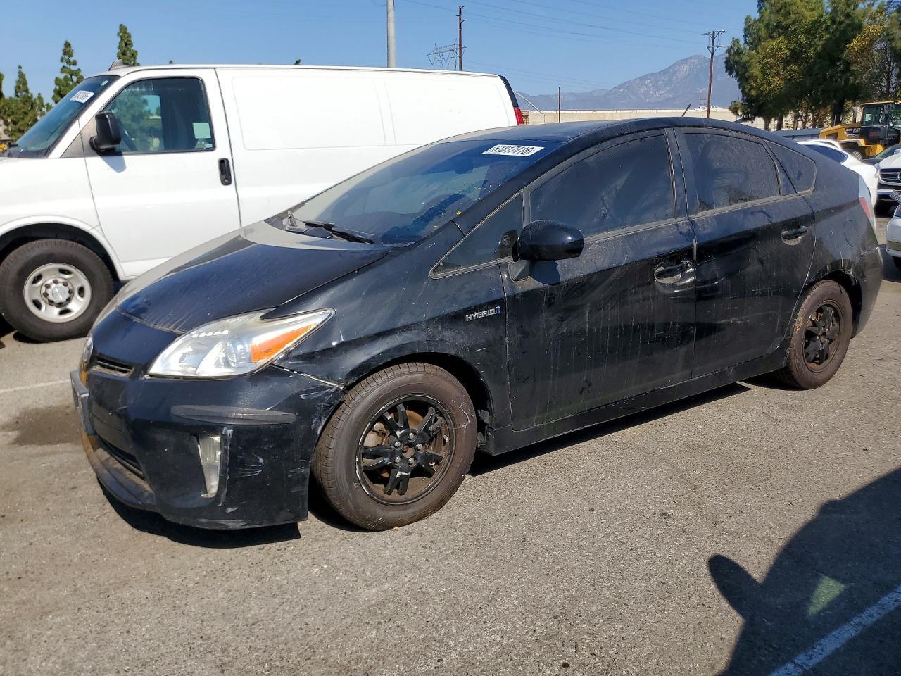 2015 Toyota Prius, Two