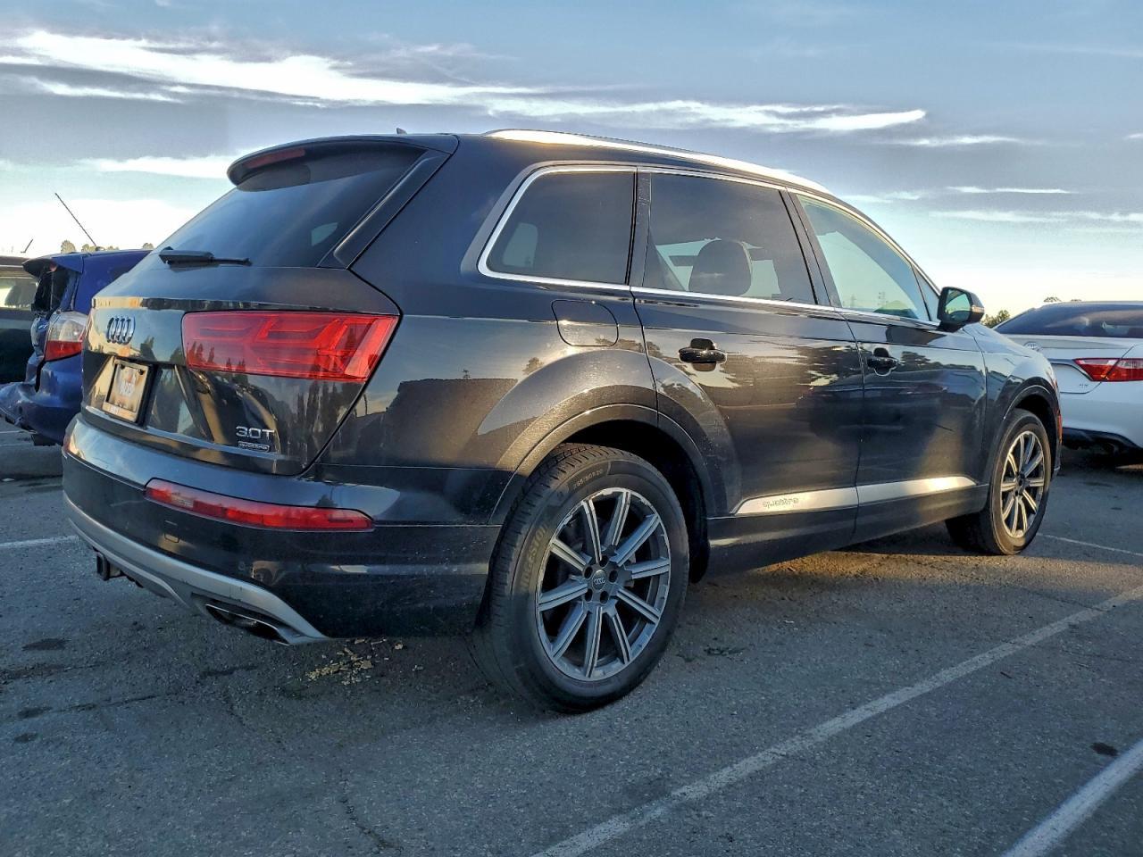 2017 Audi Q7, Premium Plus
