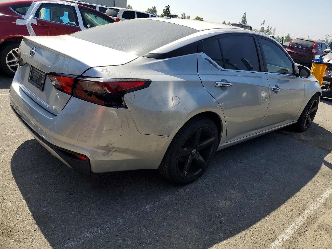 2019 Nissan Altima, S