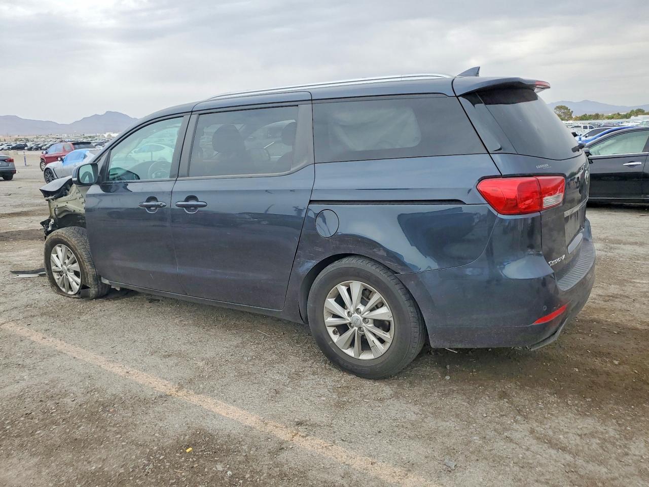 2017 KIA Sedona, LX