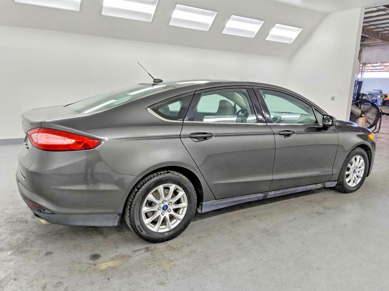 2016 Ford Fusion, S