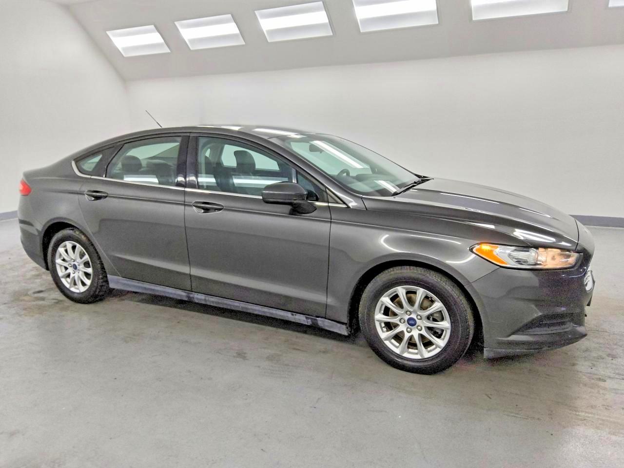 2016 Ford Fusion, S