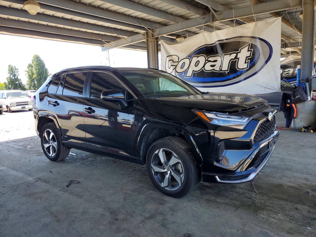 2025 Toyota RAV4, SE