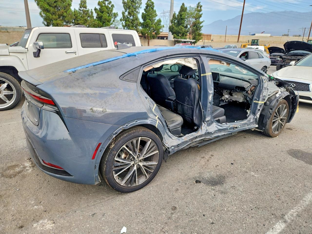 2024 Toyota Prius, Xle