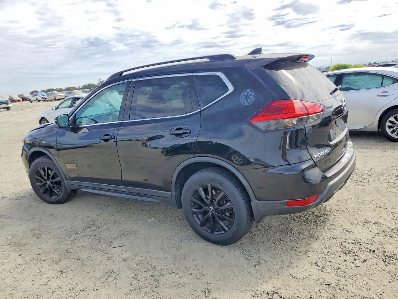 2017 Nissan Rogue, SV