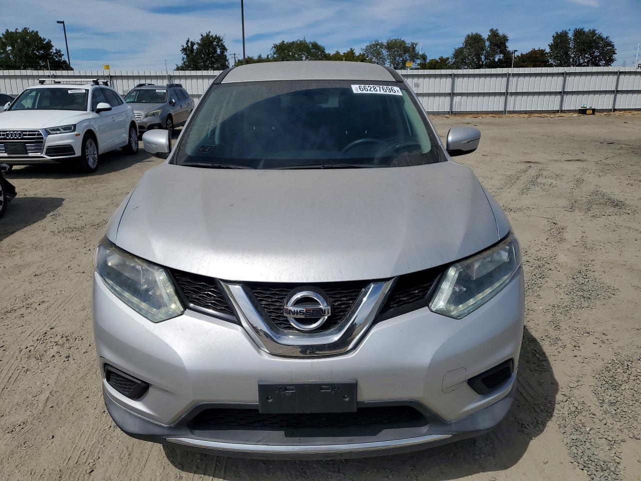 2015 Nissan Rogue, S